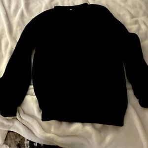 SHEIN small black sweatshirt